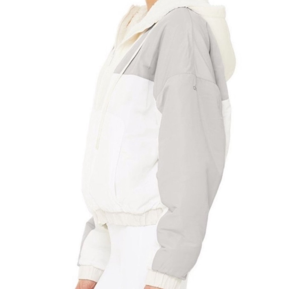 ALO Reversible jacket - Picture 4 of 14